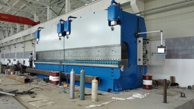 Mesin CNC besar Tandem Press Brake Untuk Bending Steel Plate 2-600T / 6000mm