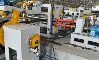 Otomatis Taper Cutting Machine, 12000mm Jalan tiang lampu lini produksi