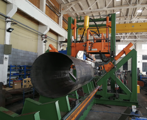 kasus perusahaan terbaru tentang Indonesia Customer Purchases CMC 340/12000 High Mast and Mono Pole Shut Welding Machine for 12m Poles