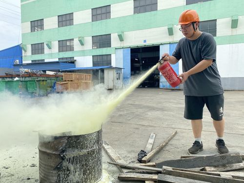 Latest company news about Latihan kebakaran untuk memastikan produksi yang aman