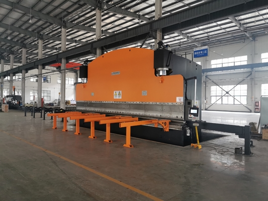 8200mm 45 Kw Cnc Hydraulic Press Brake Machine Baja Karbon Otomatis