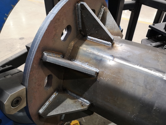350mm 2000mm Mesin Las Robot Otomatis Untuk Tiang Lampu