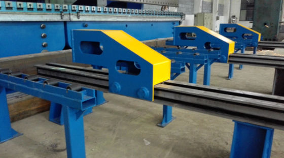 CNC Hydraulic Press Brake Machine Untuk Aplikasi Tugas Berat
