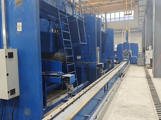 650T / 6500mm tandem press brake untuk tiang lampu dan tiang tinggi