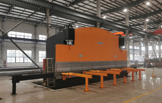 400 ton tenaga kerja Mesin CNC Press Brake