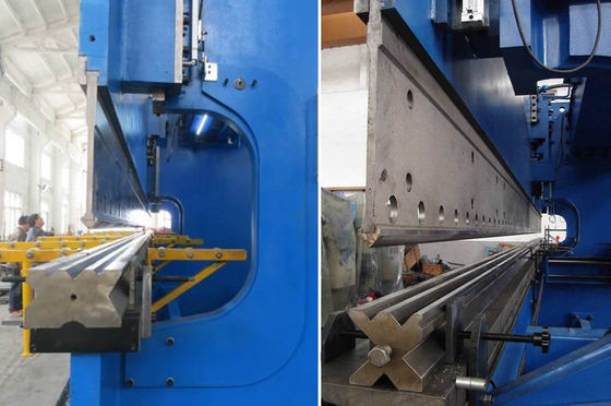 Heavy Duty Metalworking CNC Hydraulic Press Brake dengan kapasitas tangki minyak 400L 200T Max. Tekanan dan Stroke yang disesuaikan