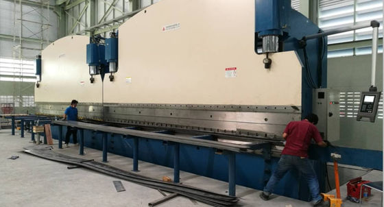 Tinggi kekakuan CNC mesin hidraulik menekan rem lentur Dengan DA56 atau DA66T Controller
