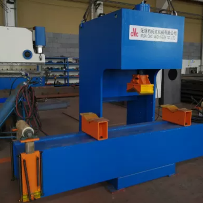 30Ton 3M Wireless remote control Pole Straightening Machine untuk tiang lampu jalanan