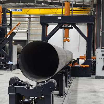 630KN Heavy Force Hydraulic Pole Straightening Machine dengan panjang pemrosesan 4000mm dan remote control nirkabel