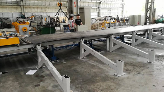 potong ke garis panjang untuk tiang lampu