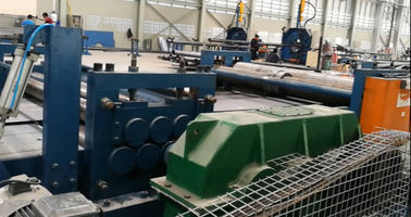800 - 1600mm Q235A canai panas ringan Baja Coil Cut Untuk Panjang Mesin Baris
