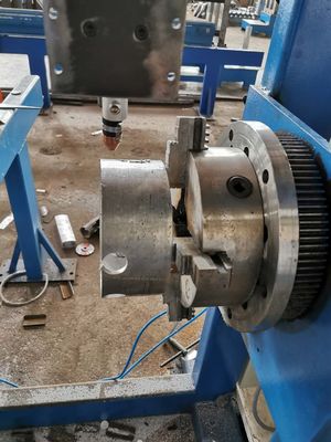 Mesin Pemotong Pintu Pole Cahaya CNC, diameter maksimum 350mm, panjang pemotongan maksimum 2000mm