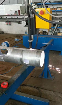 Aluminium Octagonal dan kerucut lampu tiang pintu mesin pemotong