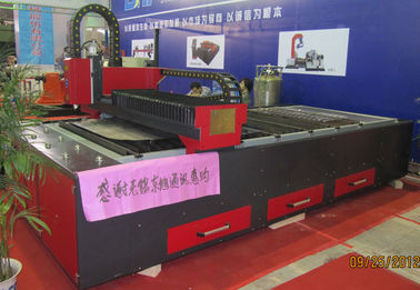 Tinggi Lembar Kecepatan logam CNC serat Laser mesin pemotong / peralatan
