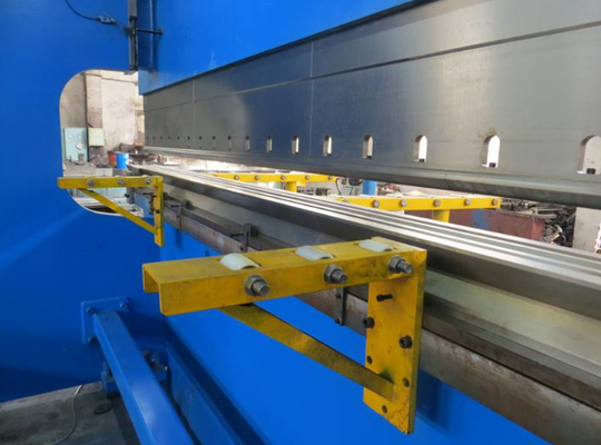 320 Ton Hydraulic Press Brake Untuk Bending Plate